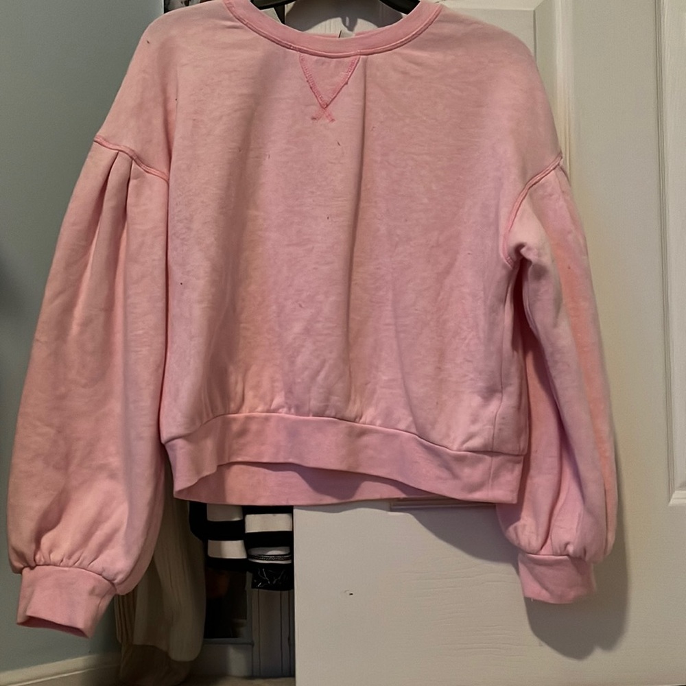 pink sweater